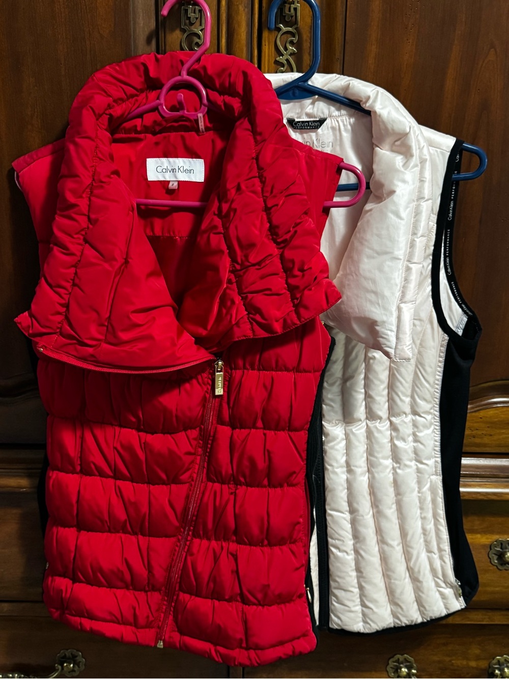 **2 FOR1** Calvin Klein Women's Red Quilted Puffer Vest and Baby Pale Pink Vest